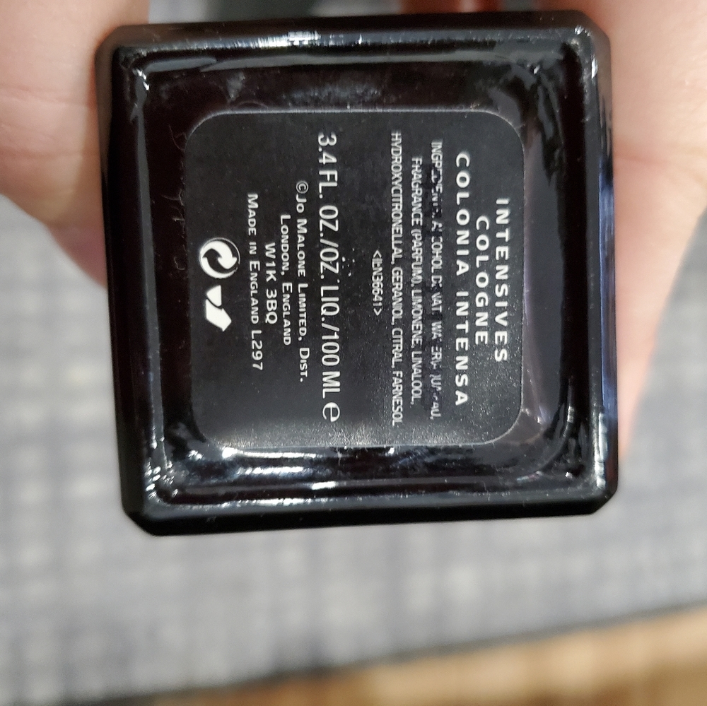 "Rose Water & Vanilla" by Jo Malone Fragrance - Picture 4 of 4